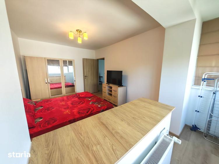 Apartament cu 3 camere în 1 Mai