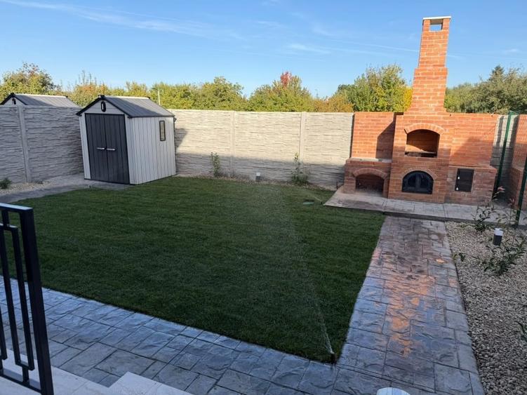 Duplex cu 5 camere cu Canalizare în Ghiroda