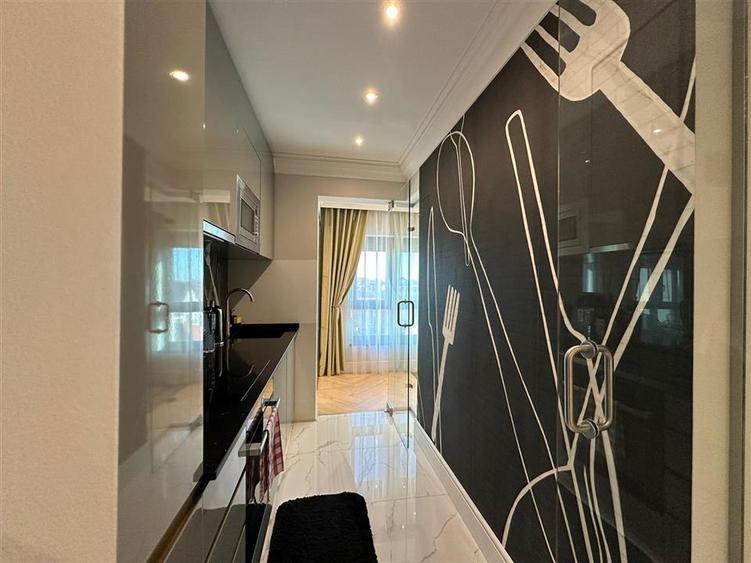 Apartament cu 2 camere decomandat, mobilat în Calea Dumbrăvii