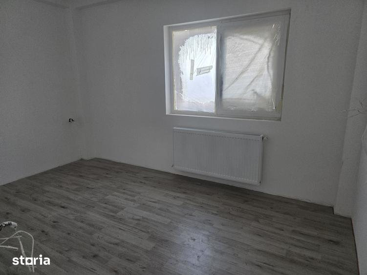Casă cu 3 camere cu Teren 180 Mp în Central