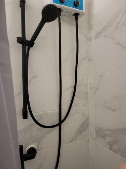 Apartament cu 3 camere semidecomandat, mobilat în P-ța Romană