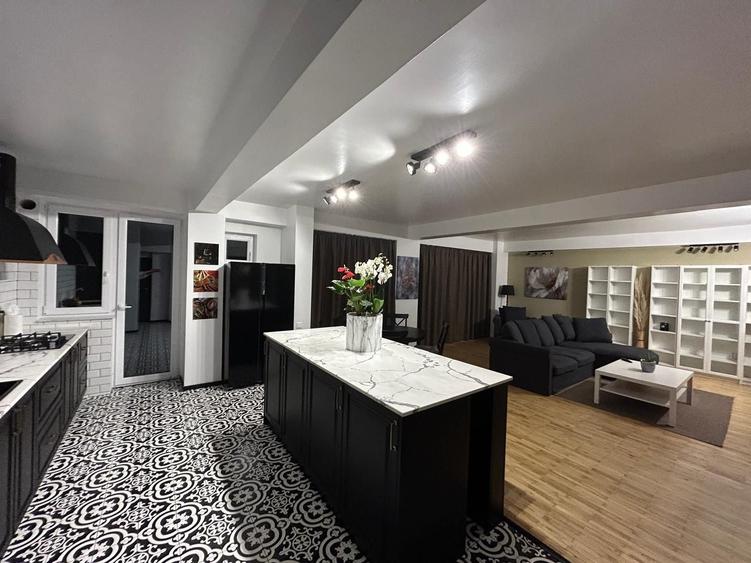 Apartament cu 3 camere semidecomandat în Dosu Bricii