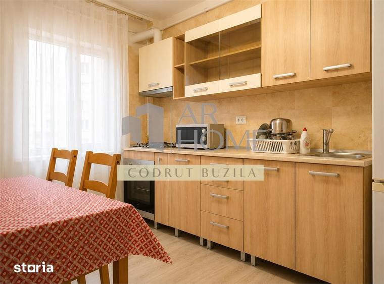 Apartament cu 4 camere decomandat, mobilat în Cantacuzino