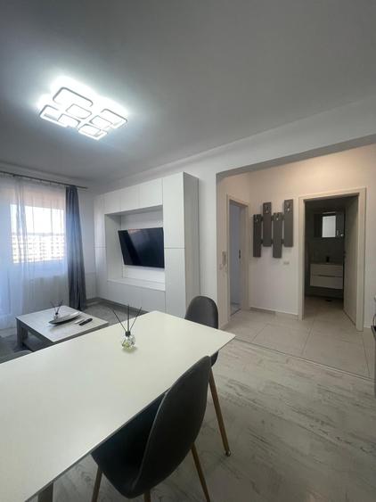 Apartament cu 2 camere semidecomandat în Militari