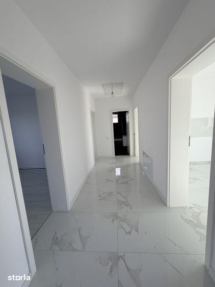 Casa individuala noua, 4 camere, 102 mp utili, teren 330 mp Str. O - 5