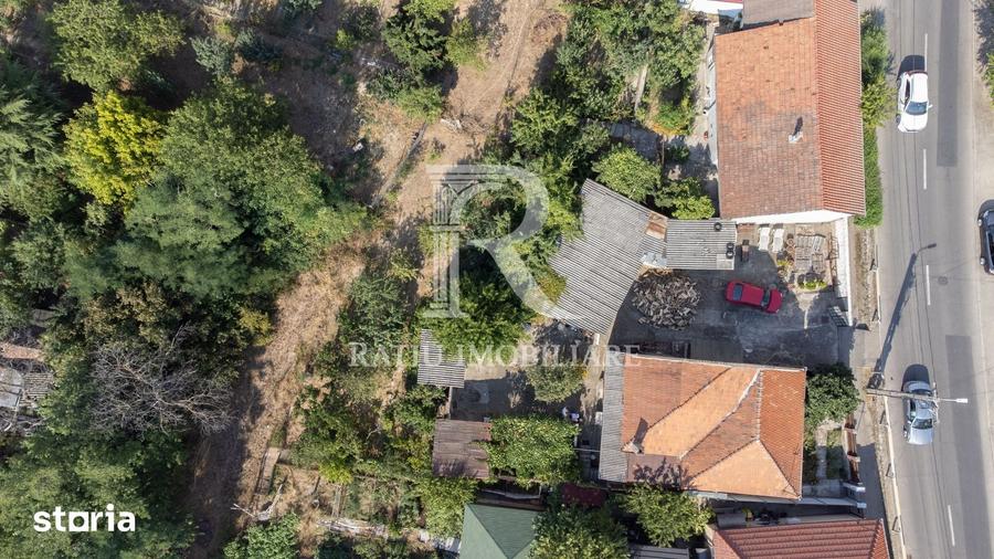 Casă cu 3 camere cu Teren 906 Mp în Central