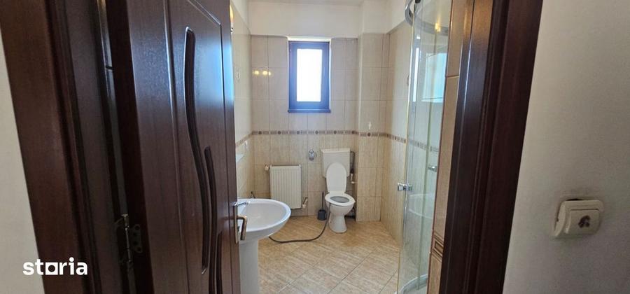 Garsonieră decomandată în Cug