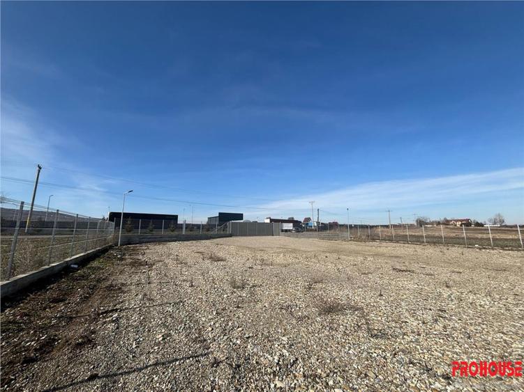 Teren de 5238 mp, în Central