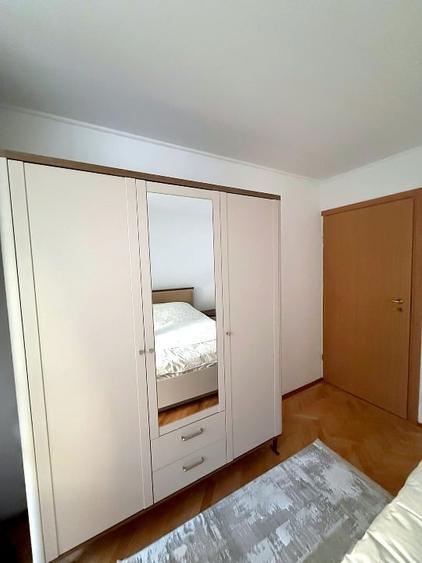 Apartament cu 2 camere decomandat, mobilat în Titan