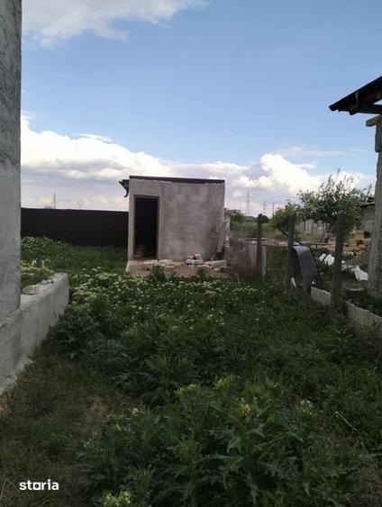 Casă cu 2 camere cu Teren 300 Mp în Gară