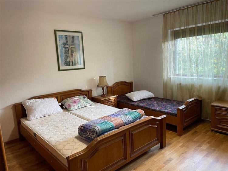 Casă individuală cu 6 camere cu Teren 500 Mp în Valea Budului