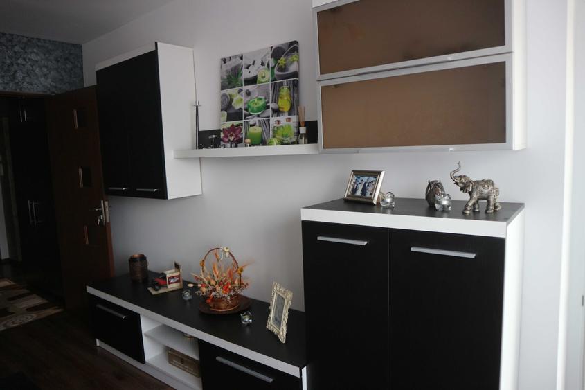 inchiriez apartament 2 camere - 1