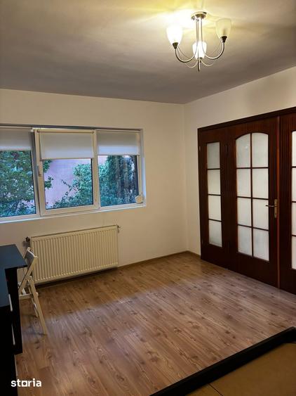 Apartament cu 2 camere semidecomandat, mobilat în Centrul Istoric