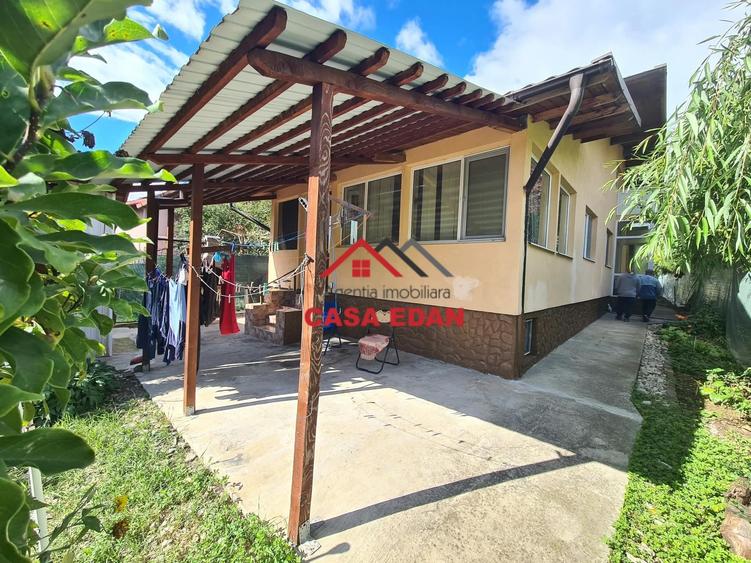 Casă individuală cu 5 camere cu Teren 611 Mp în Cornu de Jos (Cornu)