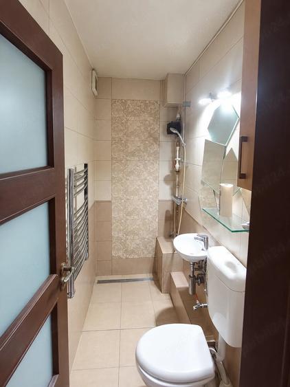 Apartament cu 3 camere decomandat, mobilat în Faleza Nord