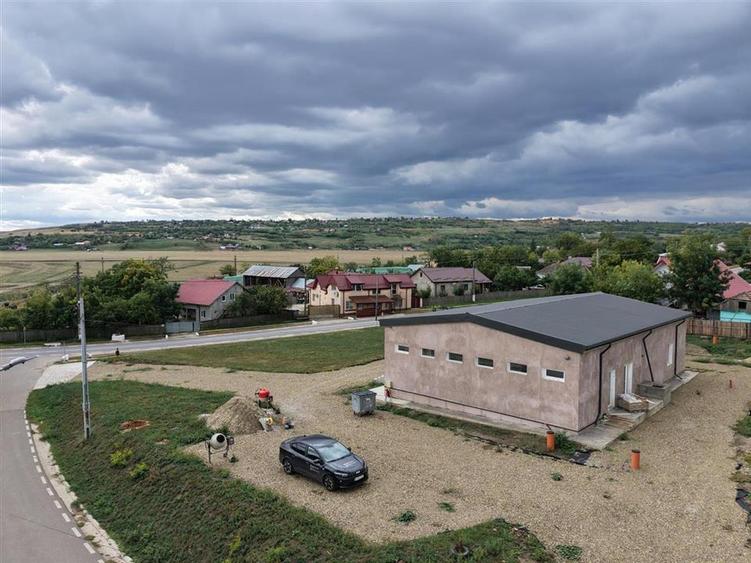 Spațiu comercial, de 202 mp, în Șipote