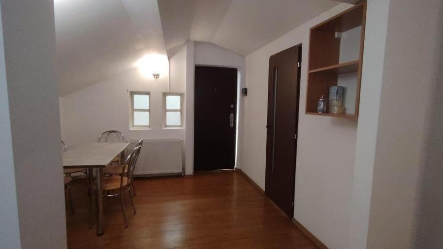 Apartament cu 4 camere în Parcul Carol