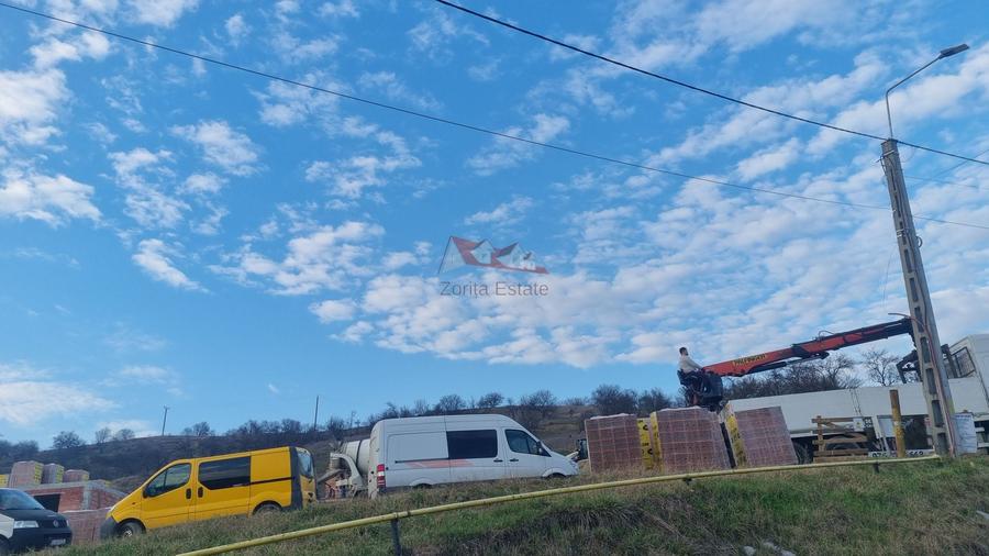 Casă individuală cu 4 camere cu Canalizare în Nord-Vest