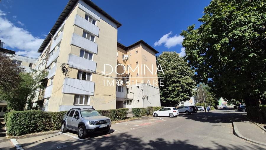 Apartament cu 3 camere decomandat în 9 Mai