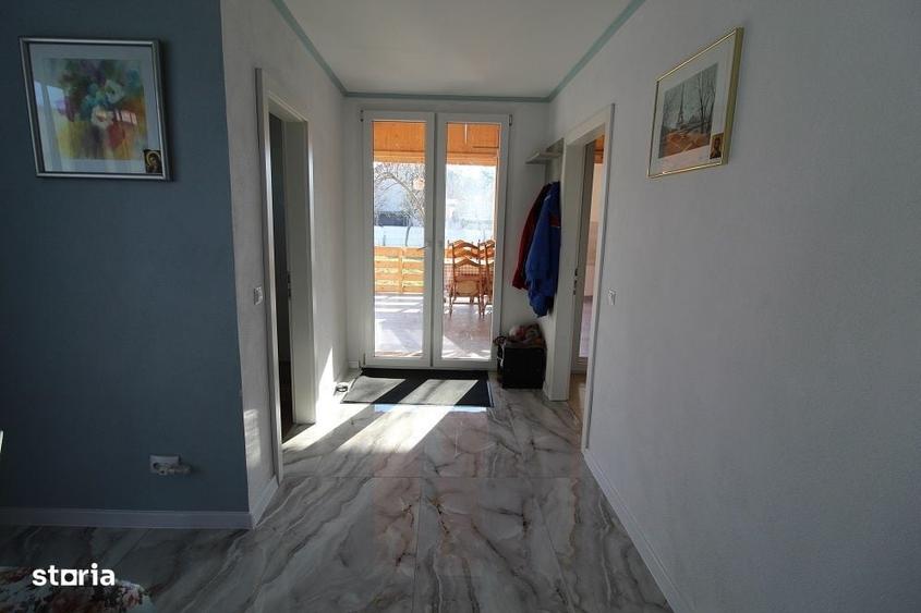 Casă cu 4 camere în Hunedoara