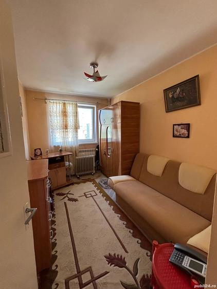 Apartament cu 2 camere semidecomandat în Micro 19