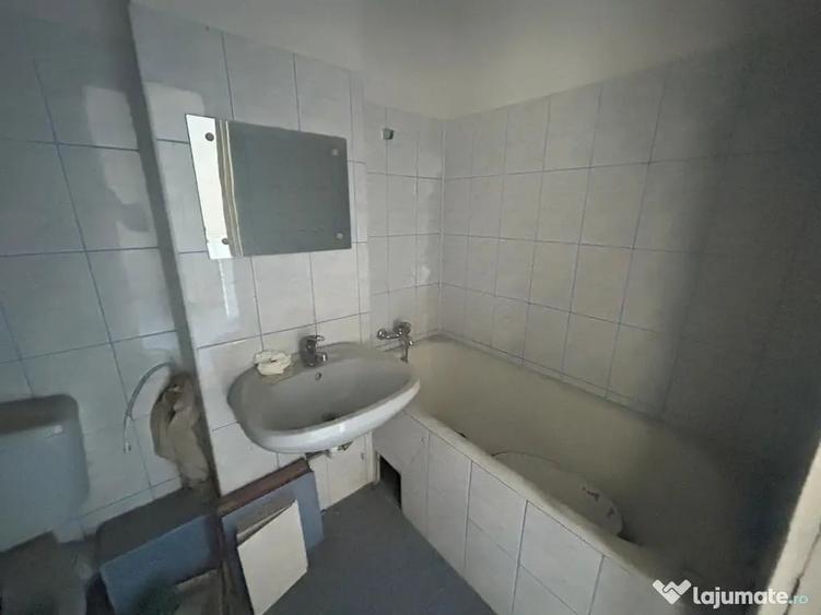 Garsonieră în Răcădău