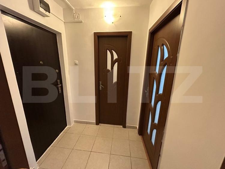 Apartament cu 2 camere decomandat, mobilat în Nicolina