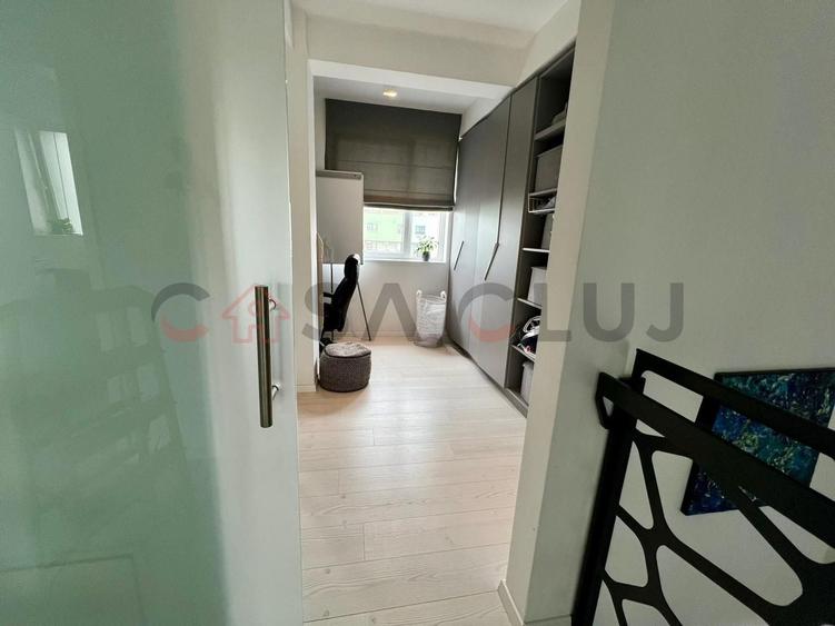 Apartament cu 4 camere semidecomandat, mobilat în Gheorgheni
