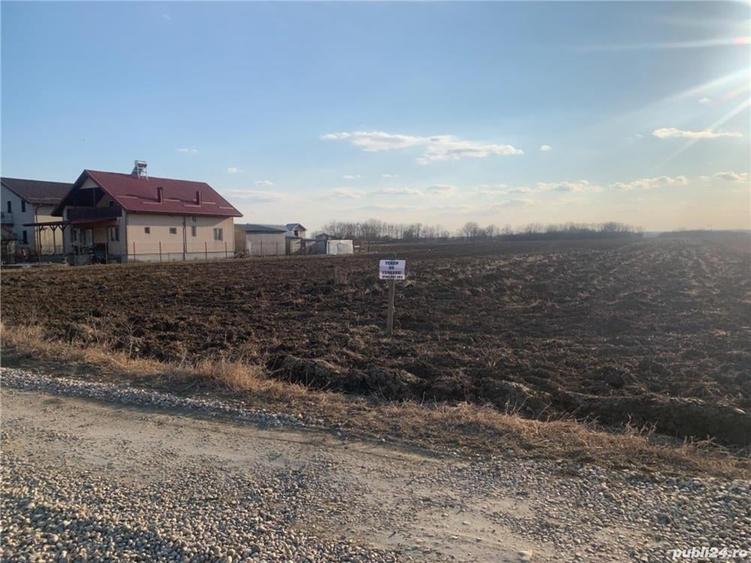 Teren de 4700 mp, în Stoenești