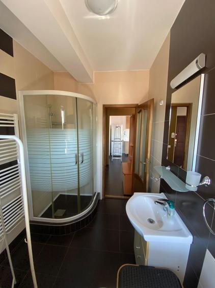 Apartament 2 camere, modern, bloc nou, Centru, loc parcare! - 8