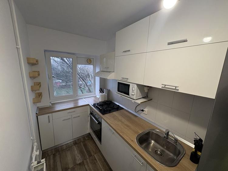 Apartament 2 camere , complet renovat, utilat si mobilat Uioara ( Zona Brancoveanu, Luica, Huedin) - 2