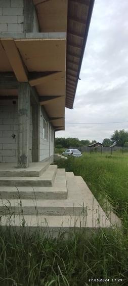 Casă cu 5 camere cu Teren 170 Mp în Central