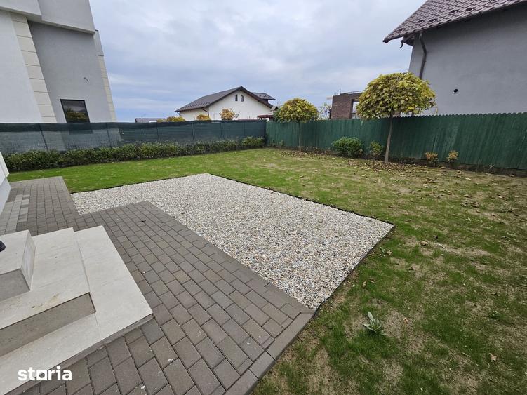 Casă cu 3 camere cu Teren 350 Mp în Moșoaia