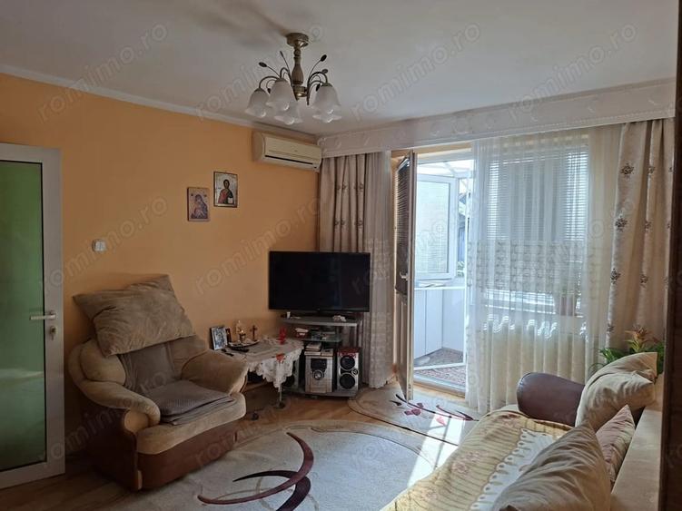 Apartament cu 2 camere semidecomandat în Ultracentral