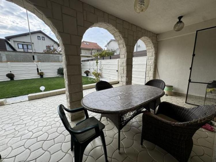 Casă individuală cu 6 camere cu Teren 473 Mp în Ovidiu