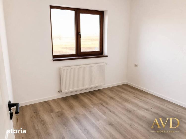 Casă cu 4 camere cu Teren 250 Mp în Tărlungeni
