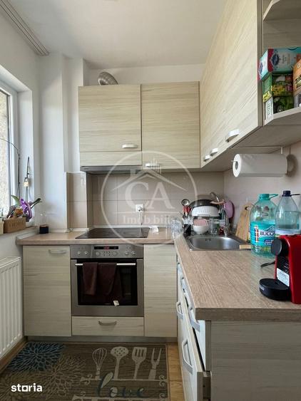 Apartament cu 3 camere decomandat în Salca