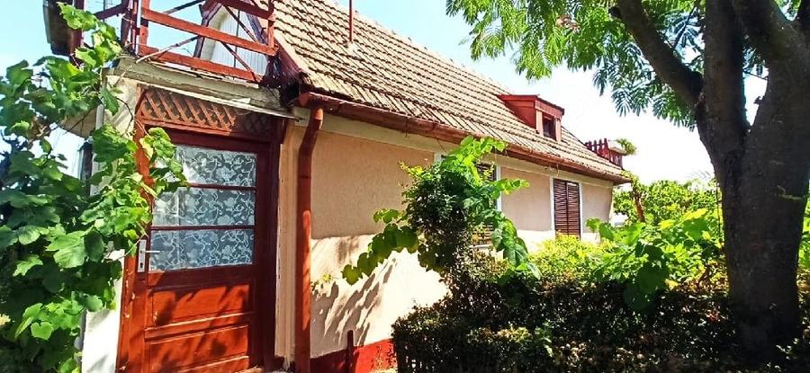 Casă cu 1 camere cu Teren 962 Mp în Chișirid
