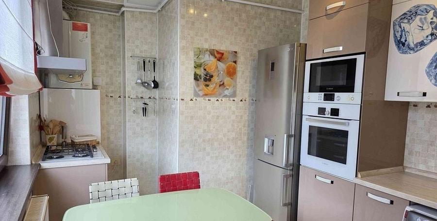 Apartament cu 3 camere în Băneasa