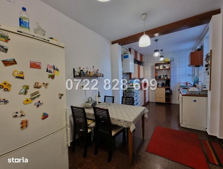 Casă cu 4 camere cu Teren 100 Mp în Central