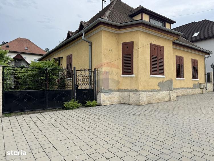 Casă cu 3 camere în Central