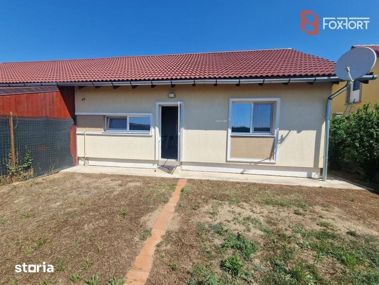 Casă cu 3 camere cu Teren 250 Mp în Remetea Mare