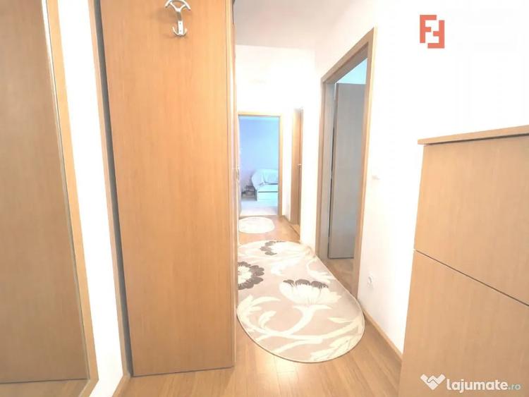 Apartament cu 3 camere semidecomandat în Dâmbovița
