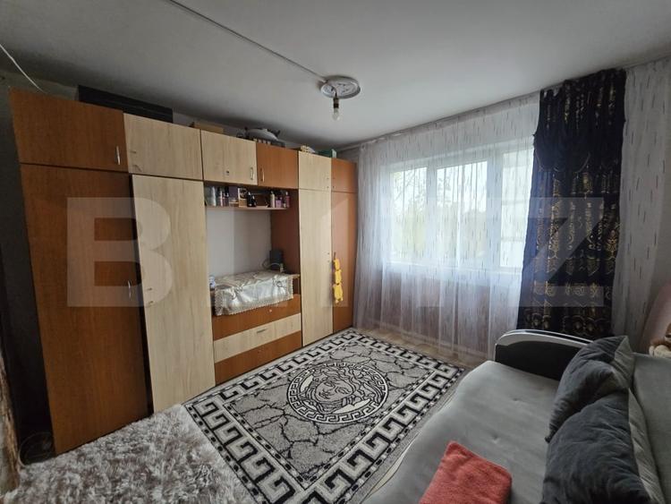 Garsonieră semidecomandată, mobilată în Micro 12