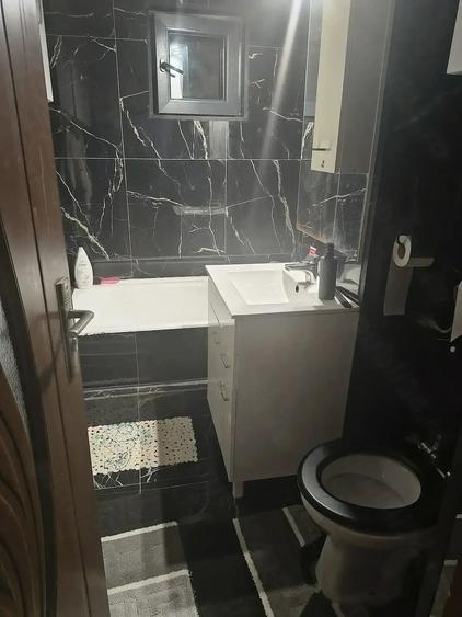 Apartament cu 3 camere decomandat în Canta