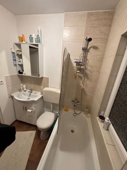 Apartament 3 camere, 57 mp, zona Progresul - 11