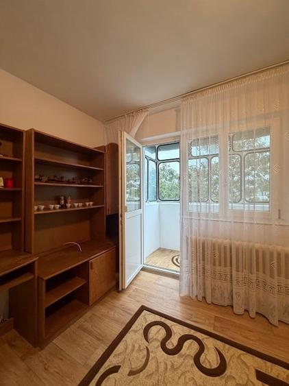 Apartament cu 2 camere decomandat în Mircea cel Bătrân