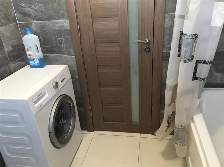 Garsonieră decomandată, mobilată în Podu Roș