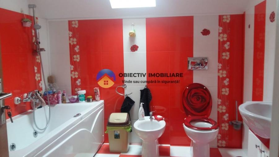 Casa + spatiu comercial la pret de apartament  ,  Precista - Piatra Neamt - 13