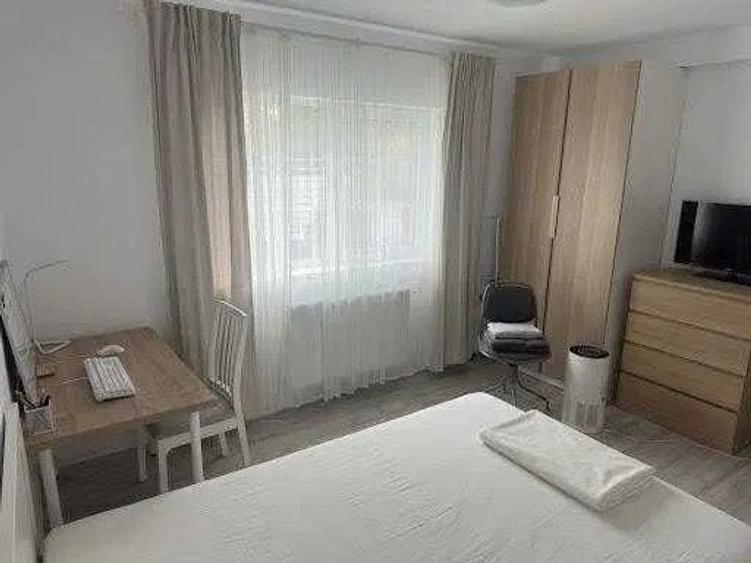Casă cu 3 camere cu Teren 400 Mp în Berceni